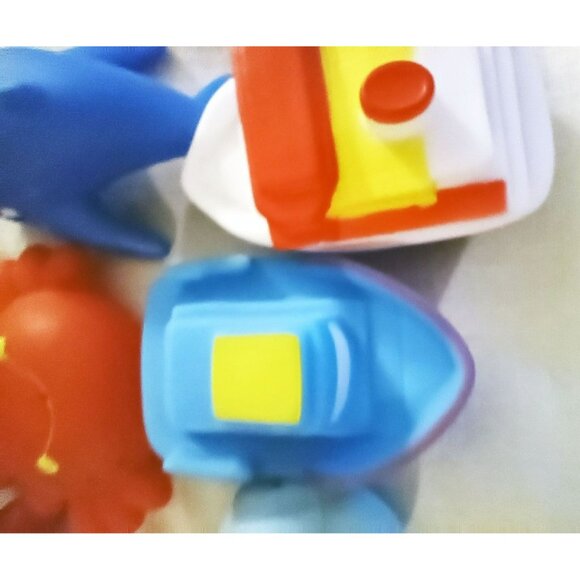 Assorted Kids Bath Time Toys Animal Vehicle Shapes 25 Pcs Soft Rubber Bath Play - Picture 6 of 9